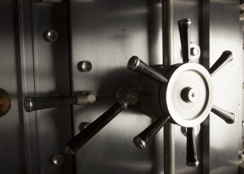 TSJ turns income of civil servants into a secret and restricts right to information
