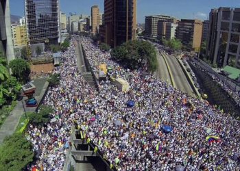 La sentencia-barricada que impidió a la oposición marchar en Caracas