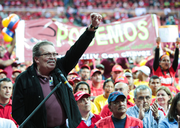 Podemos, intervenido para dejarlo en manos de un acusado de corrupción que apoya al chavismo