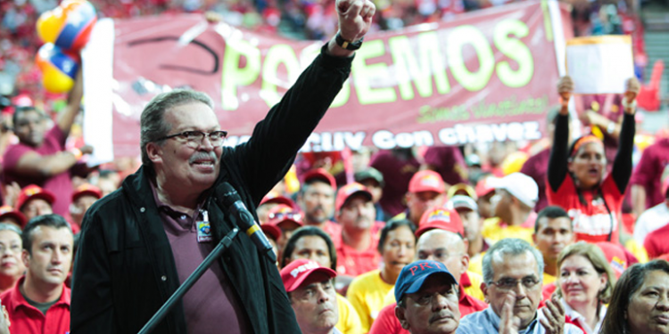 Podemos, intervenido para dejarlo en manos de un acusado de corrupción que apoya al chavismo