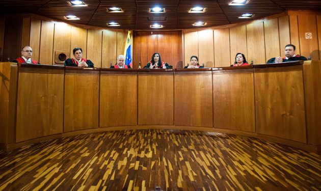 A los magistrados no les gusta que insulten al Presidente ni que les hagan perder el tiempo