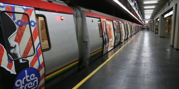 Sala Constitucional avaló que el Gobierno ponga a los caraqueños a caminar al cerrar el Metro cuando la oposición marcha