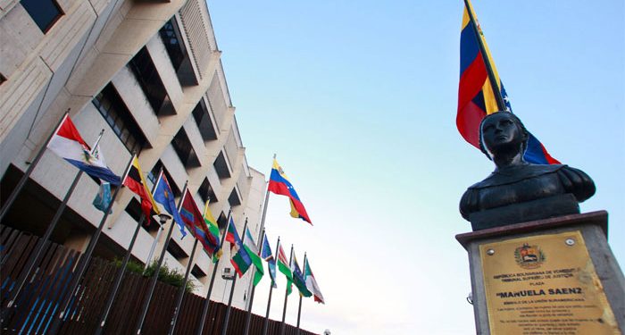 La Sala Constitucional se escuda en la basura y los buhoneros para ir contra un alcalde opositor