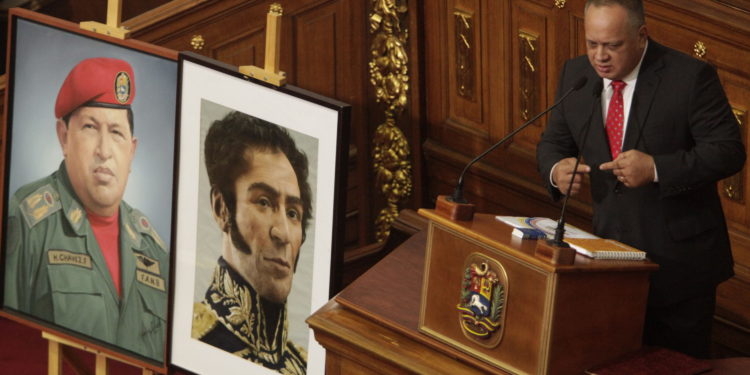 La nueva Constitución: ¿la manzana de la discordia o el traje a la medida?