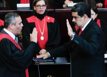 El TSJ arrebató al Parlamento la tarea de juramentar al Presidente