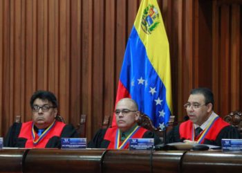 TSJ modifica ley para aumentar multas por abandono de casos