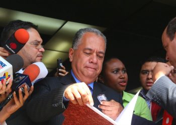 Una Contraloría con efectividad “cero” inicia  auditoría contra Guaidó