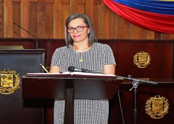 Dos rectoras del CNE impuesto por el TSJ están sancionadas por gobiernos extranjeros