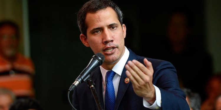 La Fiscalía de Saab le abre la investigación número 25 a Juan Guaidó