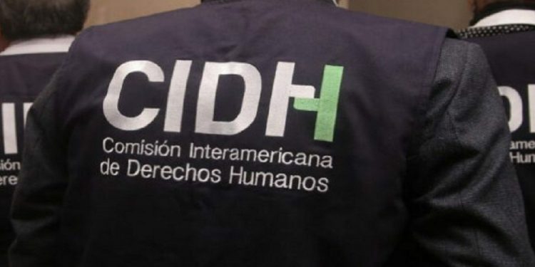 Los venezolanos pagan con su vida el desacato a los organismos internacionales