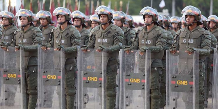 El TSJ insiste en permitirle a la FANB usar armas para controlar las manifestaciones
