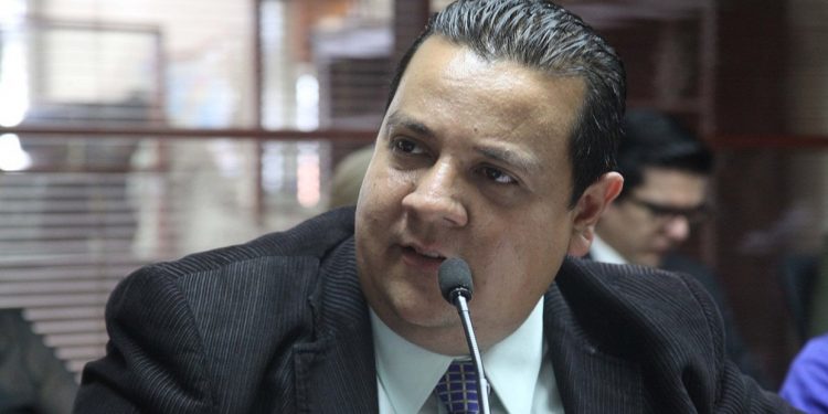 Director de Fundaredes fue detenido por sus denuncias sobre el conflicto en Apure