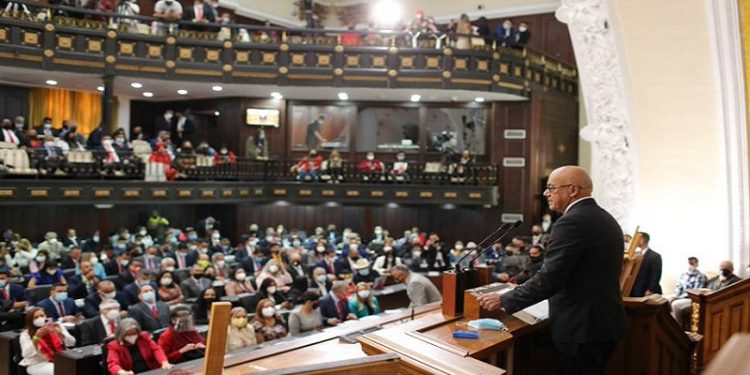 La AN electa en 2020 aplica fórmula fallida para combatir los males de la justicia