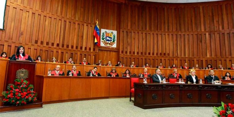 El TSJ en 3 actos: El uso arbitrario de los poderes discrecionales de la Sala Constitucional