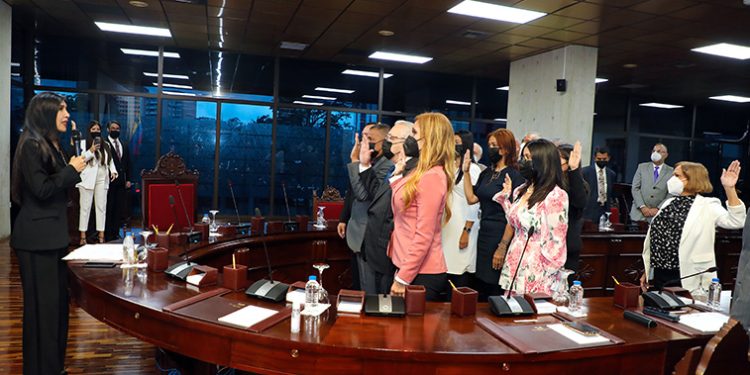 Gladys Gutierrez, nueva presidenta del TSJ juramenta a los nuevos magistrados