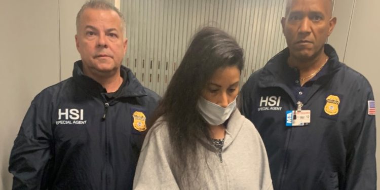 La exenfermera de Hugo Chavez custodiada por funcionarios estadounidenses