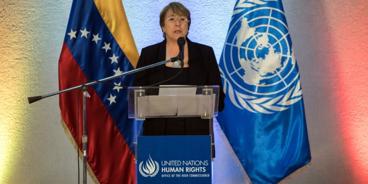 Michelle Bachelet ve pocos avances en la reforma judicial y ninguno en materia de transparencia