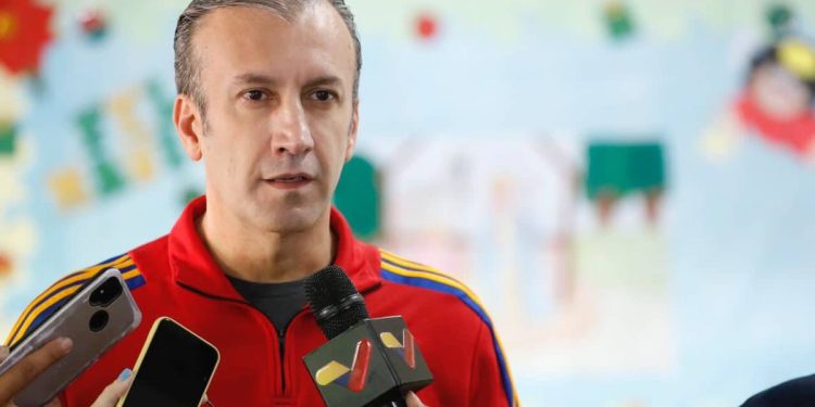 Una empleada de Pdvsa fue multada tras denunciar al ministro El Aissami ante el TSJ