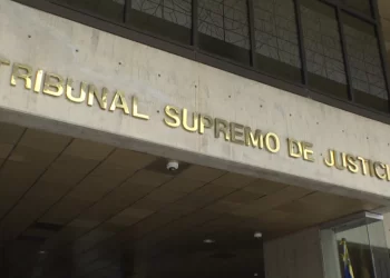 4 años le tomó al TSJ admitir “provisionalmente” una demanda contra la inhabilitación de una exdiputada