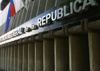 Radiografía de una inhabilitación dictada por un contralor que calla ante la Gran Corrupción
