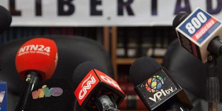 El TSJ rechaza terminar con la discrecionalidad del Gobierno venezolano a la hora de otorgar las acreditaciones a los periodistas extranjeros