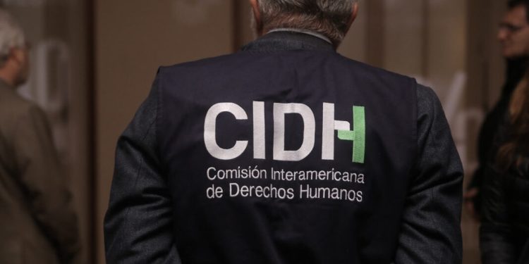 La receta de la sociedad civil para combatir los 8 males que la CIDH ha detectado en los poderes judiciales de América Latina
